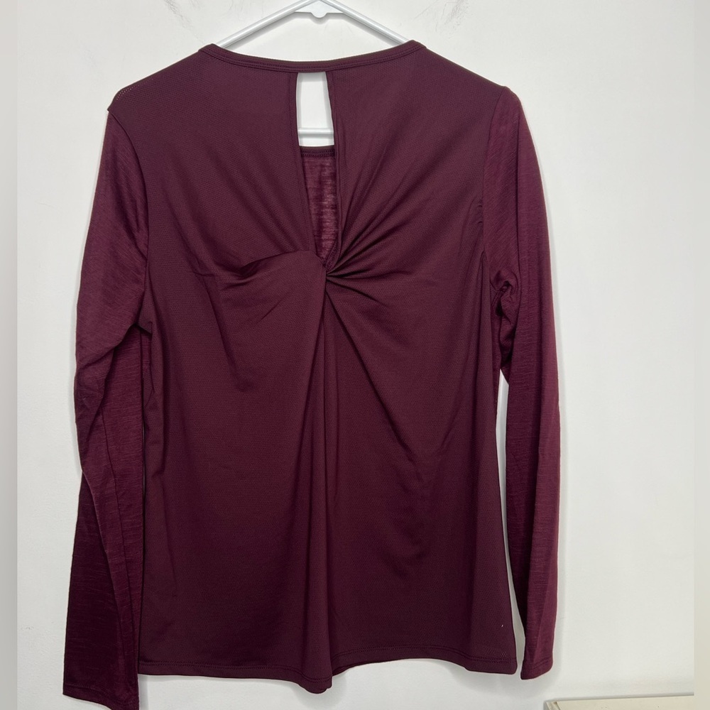 New With Tags Tommy Hilfiger Sport Top - Picture 8 of 9